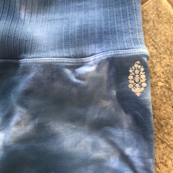 Free People Movement Good Karma Tie Dye Leggings - Picture 16 of 16